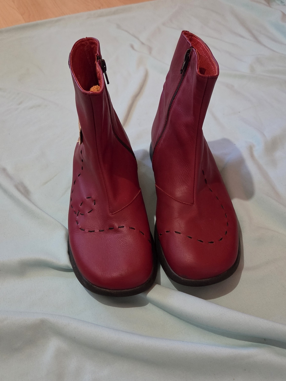Vintage Camper Red Leather Zip Beetle Boots, Size 39EU